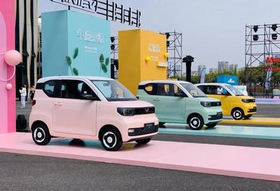 純電續(xù)航200公里門檻確立，新能源汽車購置稅新政促產(chǎn)業(yè)升級